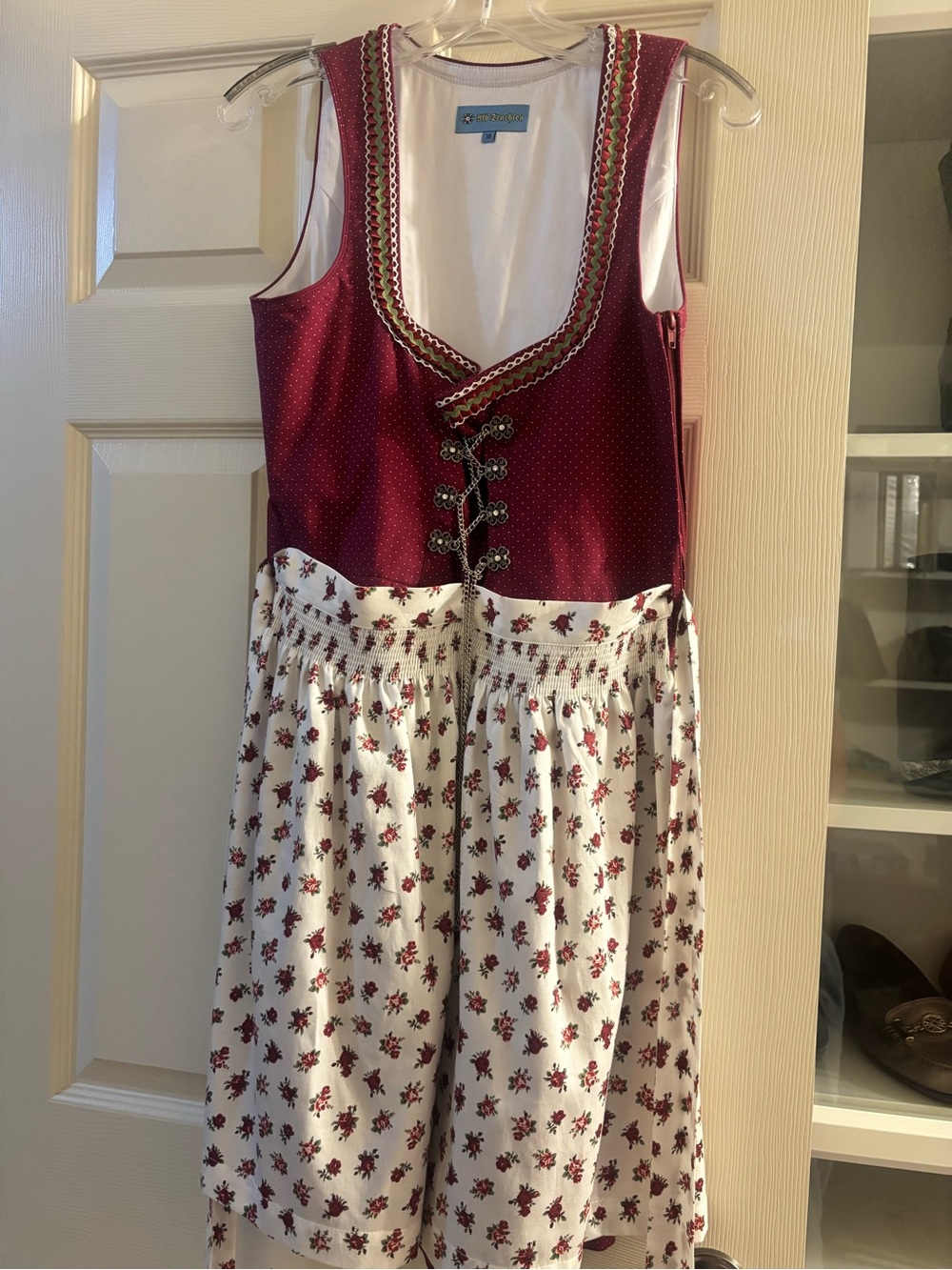 Authentic Austrian Woman’s Dirndl Dress in Burgundy and White BNWT size 38
